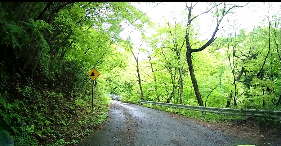 高田山林道道標まで