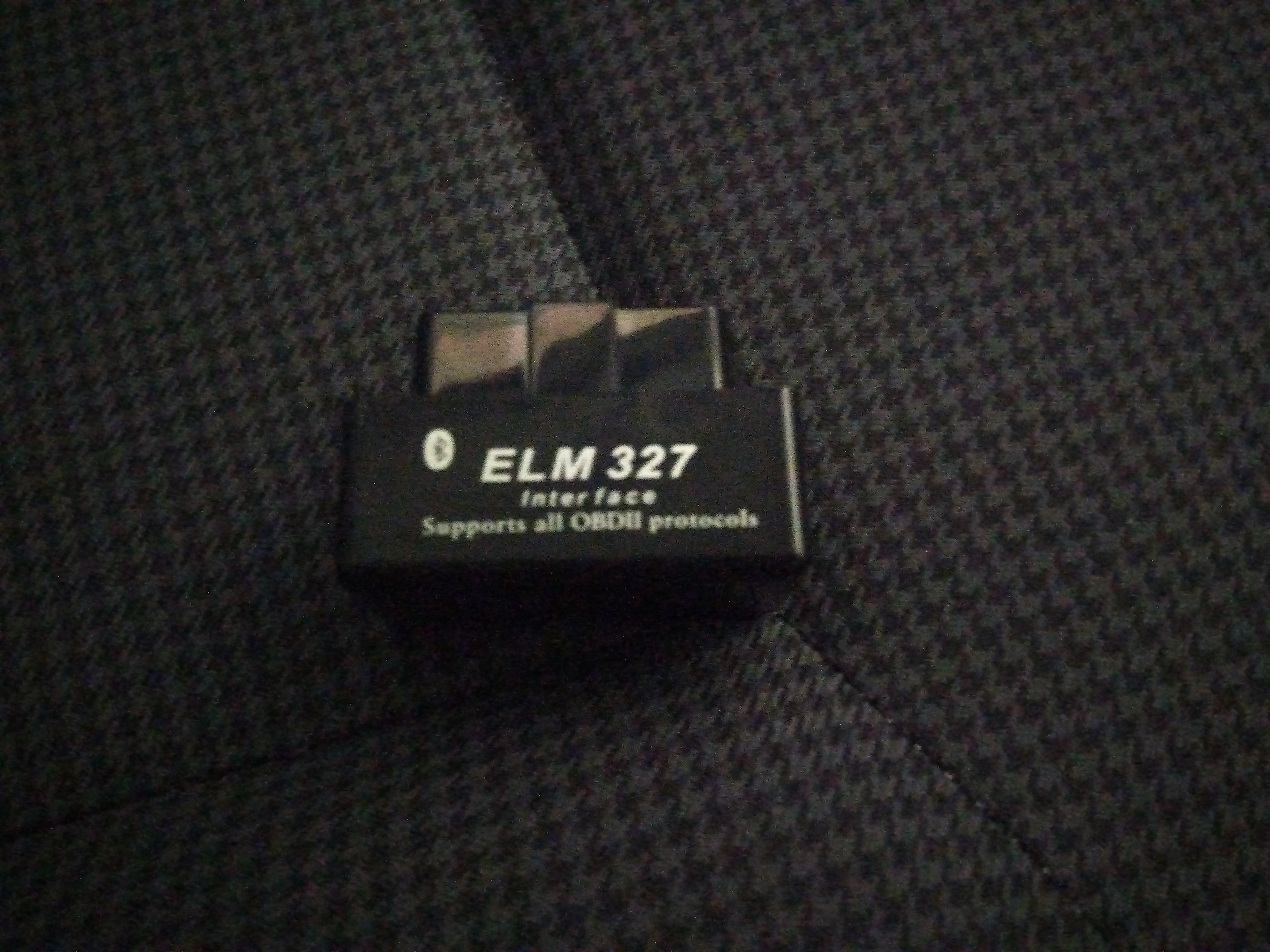 OBD2アダプター