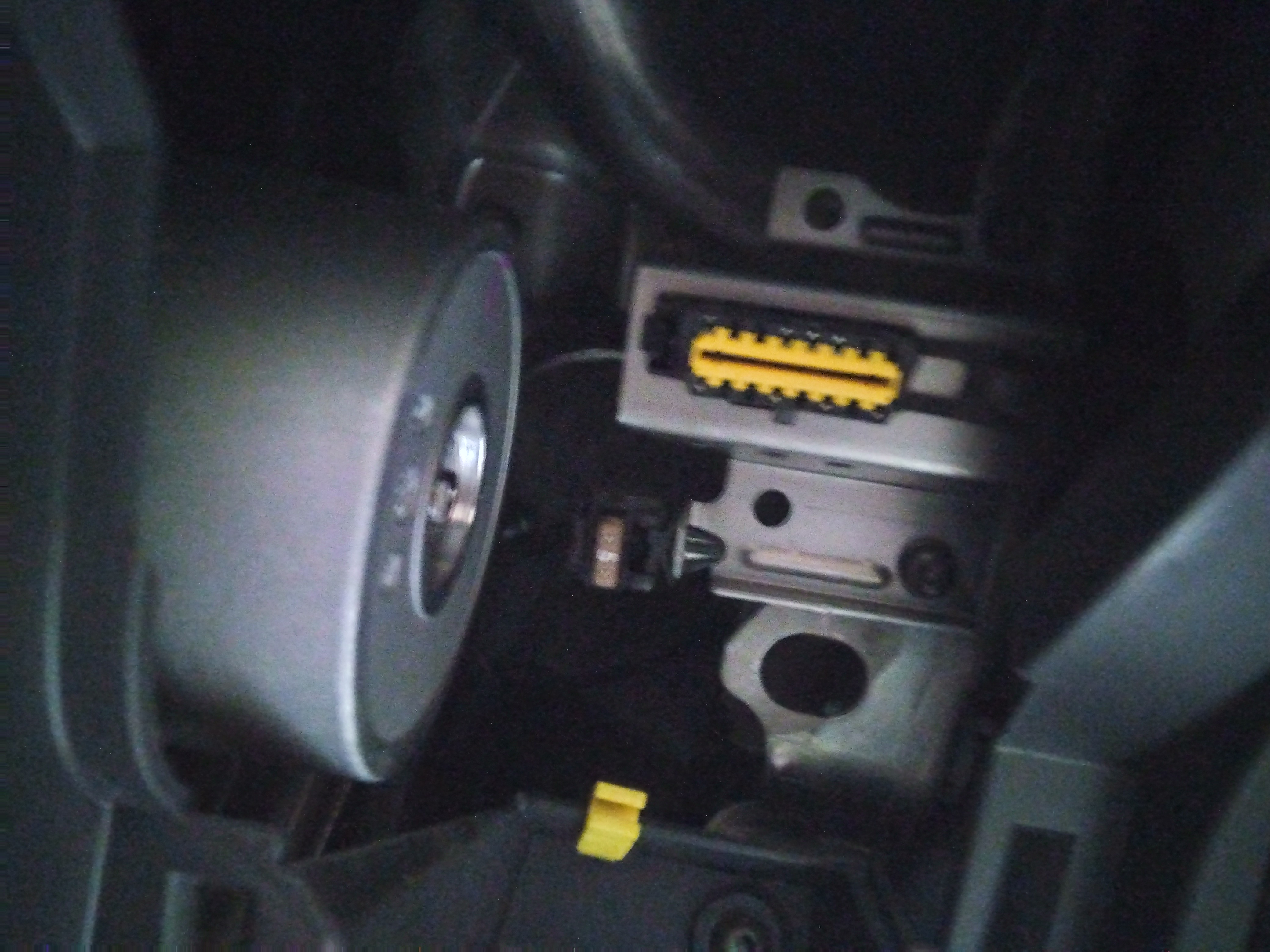 車のコネクター