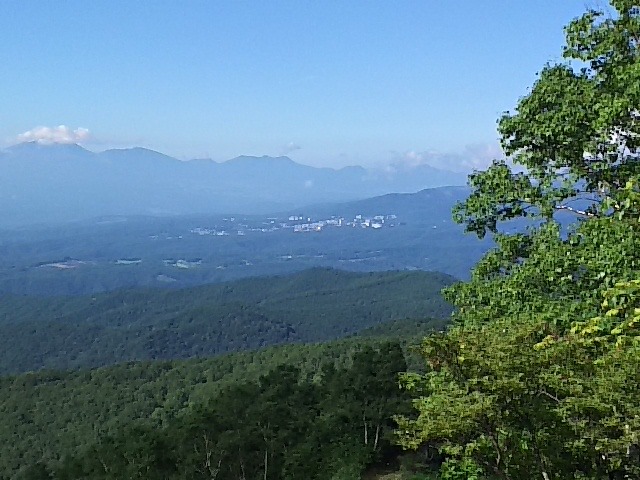 「八間山」山頂からの眺望